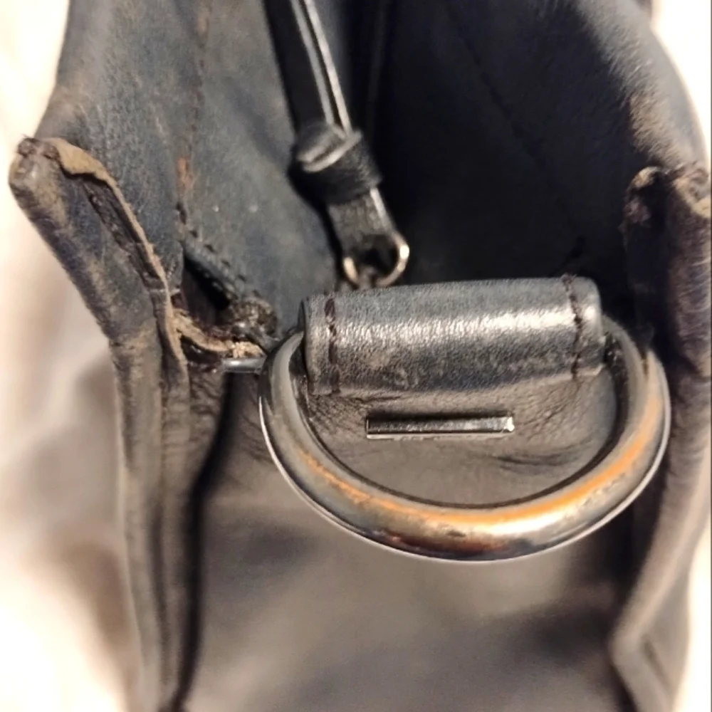 Ted Baker Hanaee Double Zipper  Black Leather Handbag